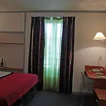 Western Centre Ξενοδοχείο 3*