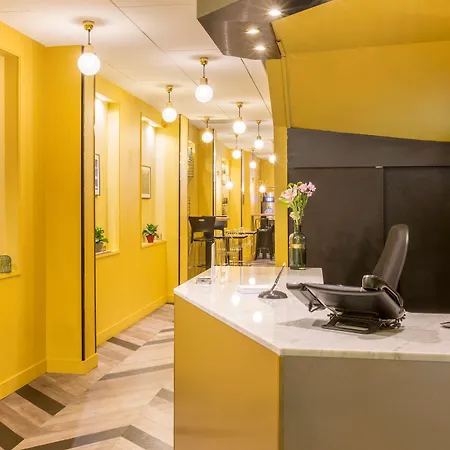 Western Centre Szálloda 3*