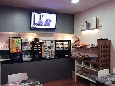 Western Centre 3*
