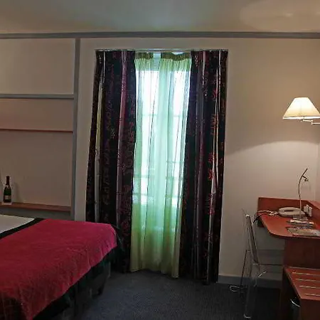 Western Centre Отель 3*