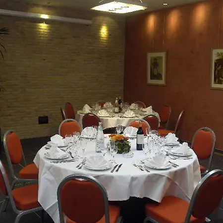 Szálloda Western Centre Reims