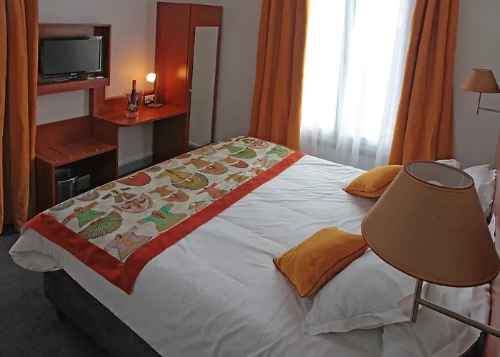 Western Centre Hotell 3*